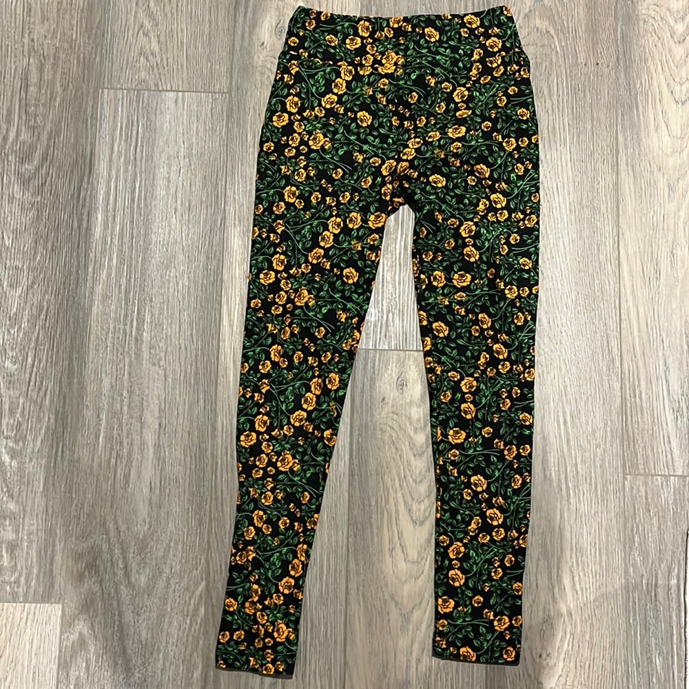 LulaRoe flower leggings